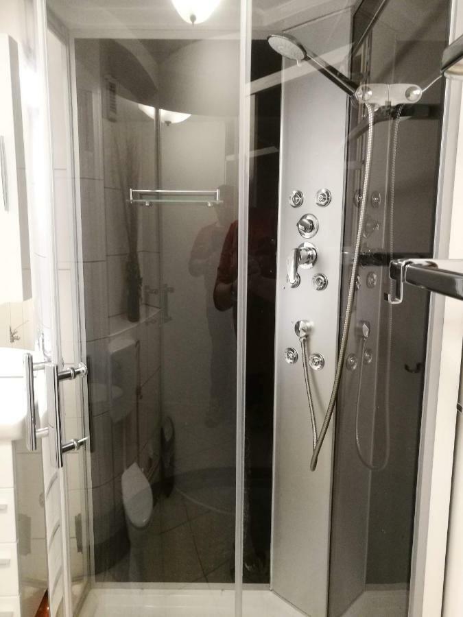 Gaestezimmer & Apartment Mayrhofer 바이트호펜 안 데어 입스 외부 사진